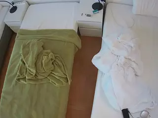 Julmodels Bedroom-D5's Live Sex Cam Show