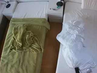 Julmodels Bedroom-D5's Live Sex Cam Show