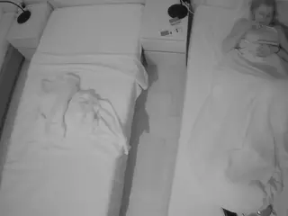 Julmodels Bedroom-D5's Live Sex Cam Show