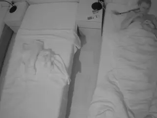 Julmodels Bedroom-D5's Live Sex Cam Show