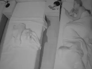 Julmodels Bedroom-D5's Live Sex Cam Show