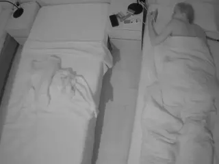 Julmodels Bedroom-D5's Live Sex Cam Show