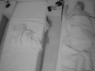 Julmodels Bedroom-D5's Live Sex Cam Show