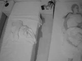 Julmodels Bedroom-D5's Live Sex Cam Show