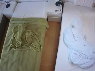 Julmodels Bedroom-D5's Live Sex Cam Show