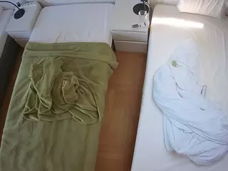 Julmodels Bedroom-D5's Live Sex Cam Show