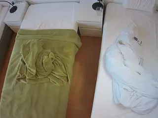 Julmodels Bedroom-D5's Live Sex Cam Show