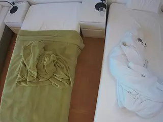 Julmodels Bedroom-D5's Live Sex Cam Show