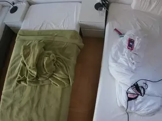 Julmodels Bedroom-D5's Live Sex Cam Show