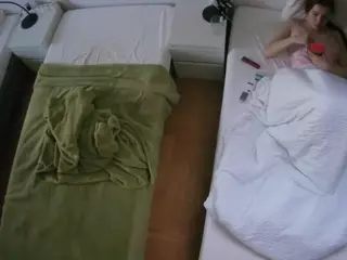 Julmodels Bedroom-D5's Live Sex Cam Show