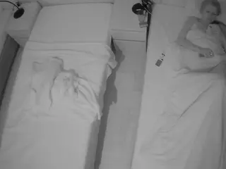 Julmodels Bedroom-D5's Live Sex Cam Show