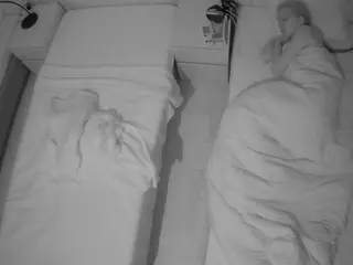 Julmodels Bedroom-D5's Live Sex Cam Show