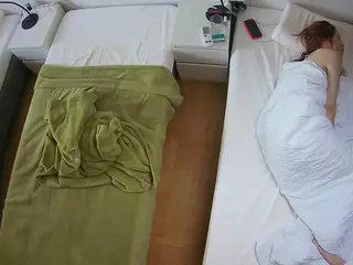 Julmodels Bedroom-D5's Live Sex Cam Show