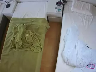 Julmodels Bedroom-D5's Live Sex Cam Show