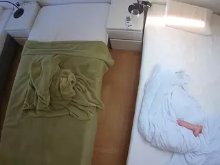 Julmodels Bedroom-D5's Live Sex Cam Show