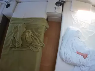Julmodels Bedroom-D5's Live Sex Cam Show