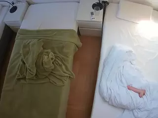 Julmodels Bedroom-D5's Live Sex Cam Show