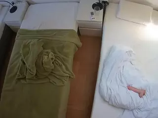 Julmodels Bedroom-D5's Live Sex Cam Show