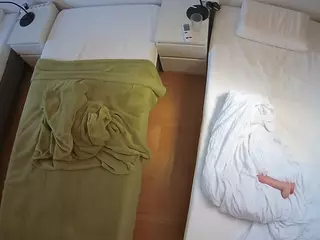 Julmodels Bedroom-D5's Live Sex Cam Show