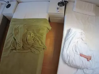 Julmodels Bedroom-D5's Live Sex Cam Show