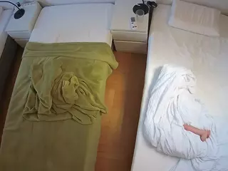 Julmodels Bedroom-D5's Live Sex Cam Show