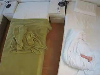 Julmodels Bedroom-D5's Live Sex Cam Show