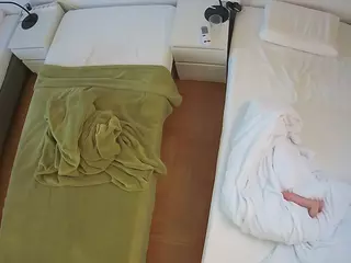 Julmodels Bedroom-D5's Live Sex Cam Show