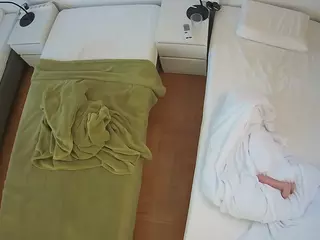 Julmodels Bedroom-D5's Live Sex Cam Show