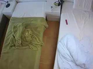 Julmodels Bedroom-D5's Live Sex Cam Show