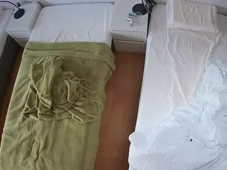 Julmodels Bedroom-D5's Live Sex Cam Show