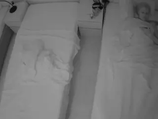 Julmodels Bedroom-D5's Live Sex Cam Show