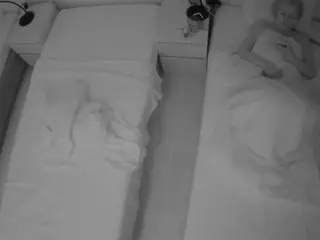 Julmodels Bedroom-D5's Live Sex Cam Show