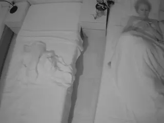 Julmodels Bedroom-D5's Live Sex Cam Show