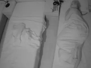 Julmodels Bedroom-D5's Live Sex Cam Show