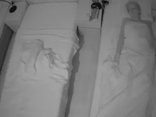 Julmodels Bedroom-D5's Live Sex Cam Show