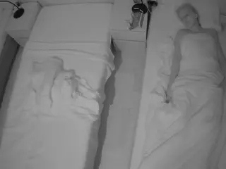 Julmodels Bedroom-D5's Live Sex Cam Show