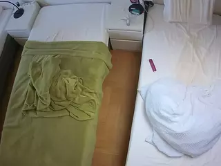 Julmodels Bedroom-D5's Live Sex Cam Show
