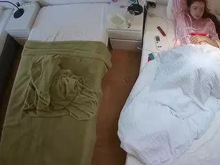 Julmodels Bedroom-D5's Live Sex Cam Show