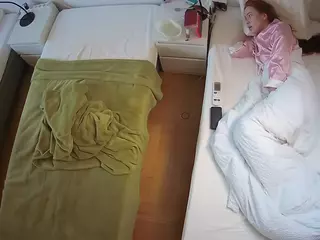 Julmodels Bedroom-D5's Live Sex Cam Show