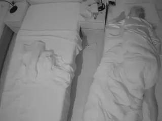 Julmodels Bedroom-D5's Live Sex Cam Show