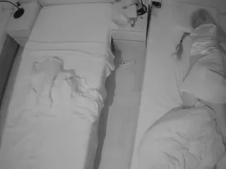 Julmodels Bedroom-D5's Live Sex Cam Show