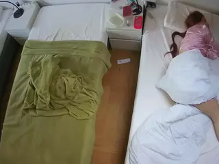 Julmodels Bedroom-D5's Live Sex Cam Show