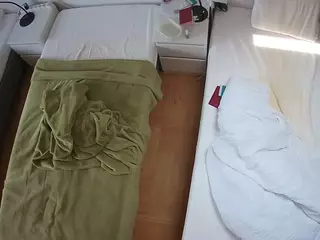 Julmodels Bedroom-D5's Live Sex Cam Show