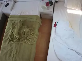 Julmodels Bedroom-D5's Live Sex Cam Show