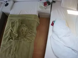Julmodels Bedroom-D5's Live Sex Cam Show