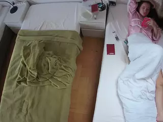 Julmodels Bedroom-D5's Live Sex Cam Show