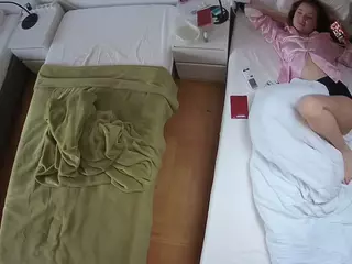 Julmodels Bedroom-D5's Live Sex Cam Show