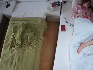 Julmodels Bedroom-D5's Live Sex Cam Show