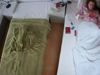 Julmodels Bedroom-D5's Live Sex Cam Show