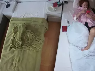 Julmodels Bedroom-D5's Live Sex Cam Show